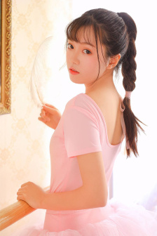 香含玉女峰头露